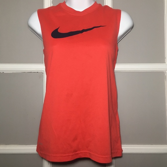 NIKE RED MUSCLE TOP - Picture 3 of 7